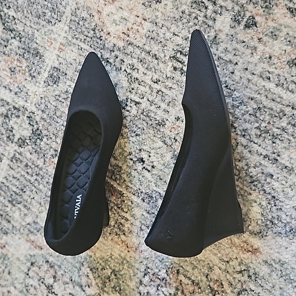 VIVAIA Aria Wedge ProAria WedgePointed-Toe Wedge (Aria Wedge Pro) - Picture 2 of 5